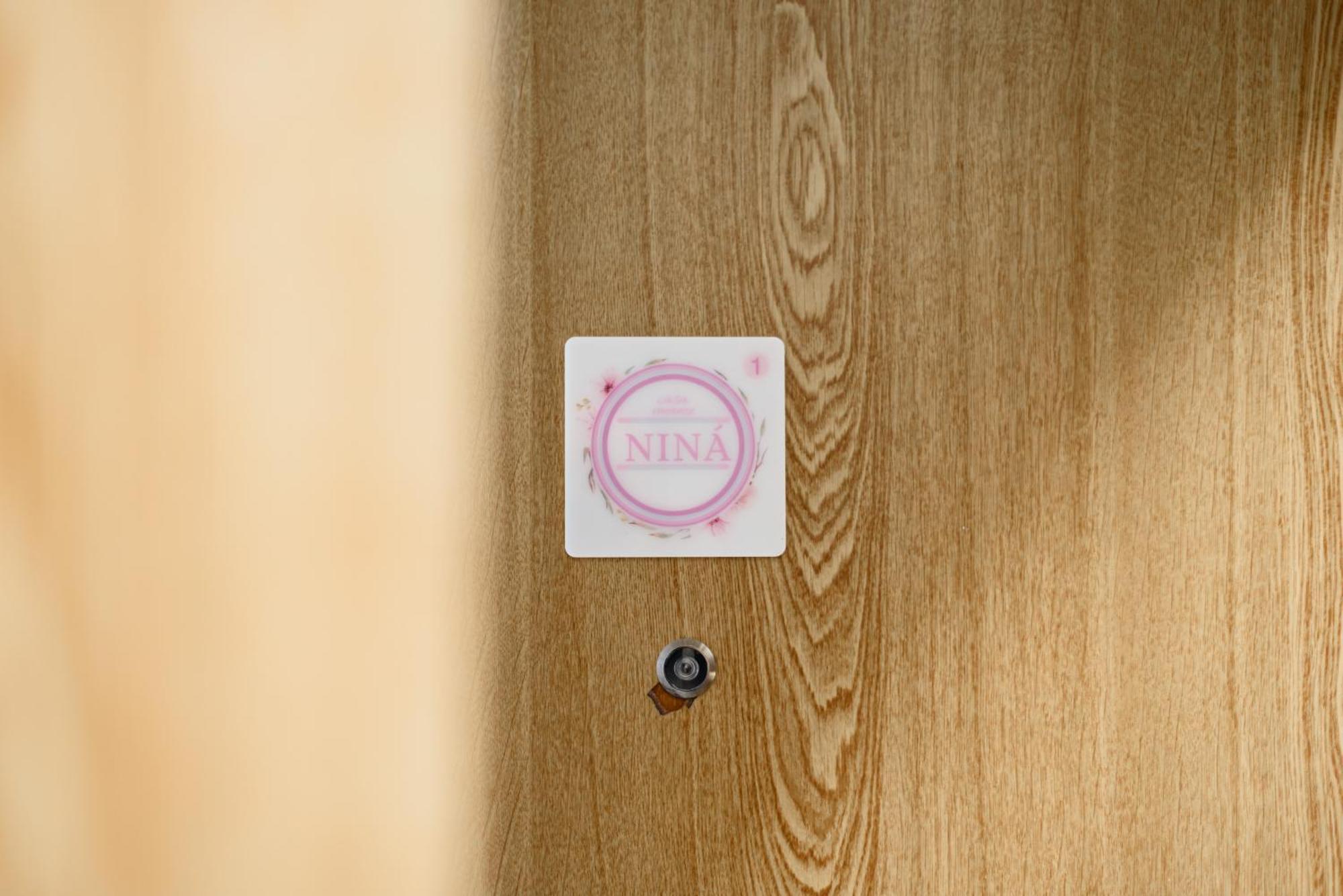 Casa Nina Apartment เนเปิลส์ ภายนอก รูปภาพ